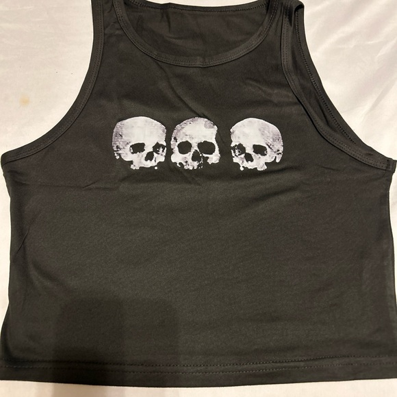 Trio Of Skulls Black Graphic Sleeveless Crop Top Grunge Punk Emo Goth Size M - Picture 2 of 12